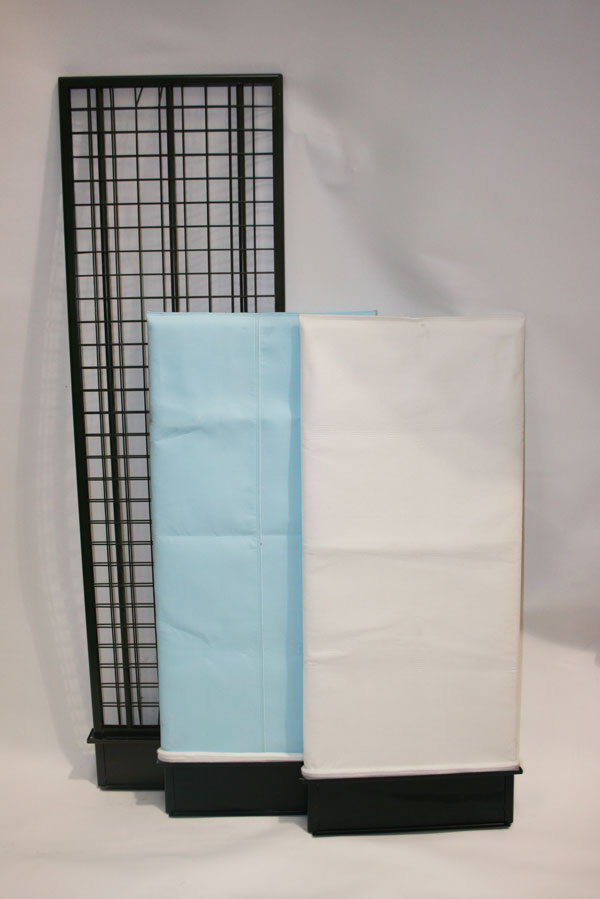 Cages with envelope filter bags